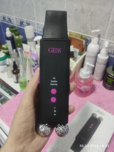 GESS Mamba - Ultrasonic Face Scrubber – EMS Facial Massager, Blackhead Remover photo review